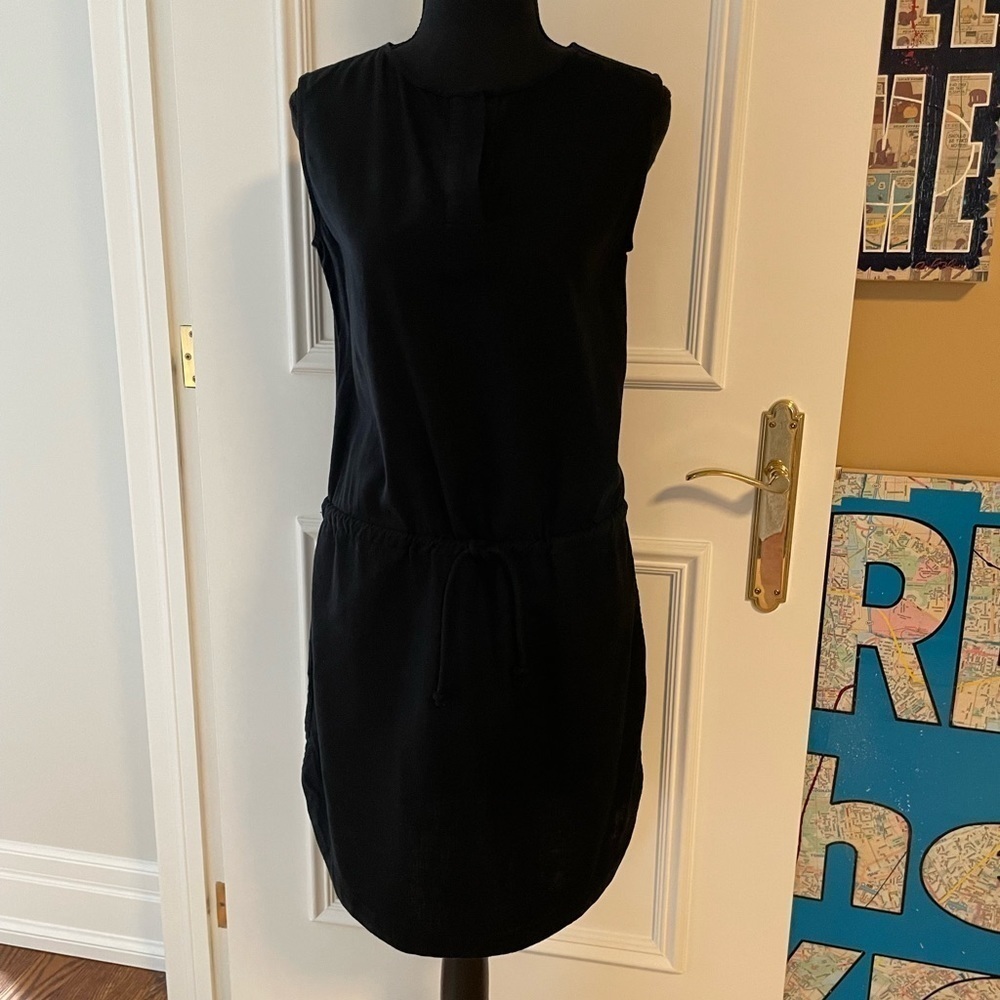 Roots sleeveless black summer dress with tie at waist.